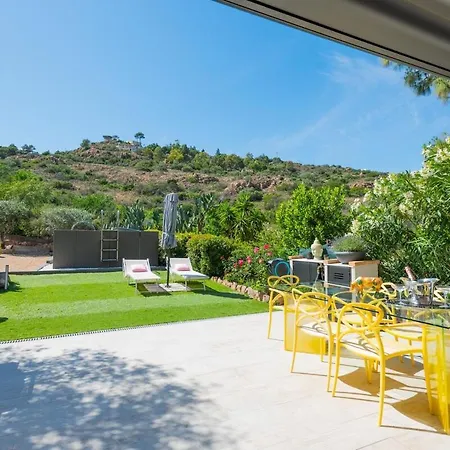 Tetty - Garden & Private Pool Near The Sea בית נופש