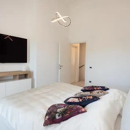 Tetty - Garden & Private Pool Near The Sea Ferienhaus *